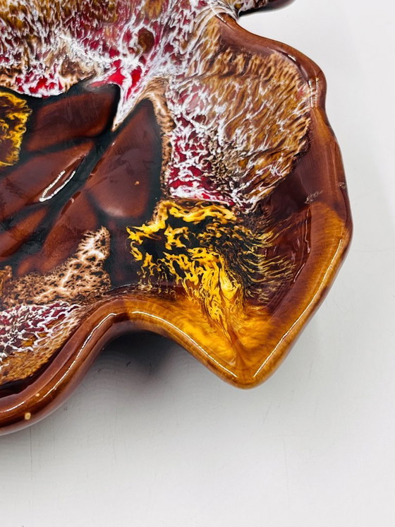 Image 1 of Vallauris Leaf Servant