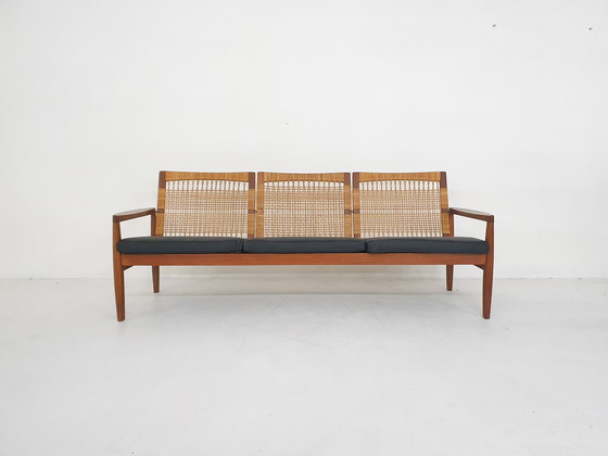 Image 1 of Hans Olsen pour Brdr Juul Kristensen, Canapé à dossier en rotin, Danemark années 1950