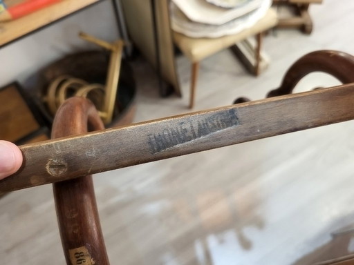 Originele Thonet kapstok van gebogen hout