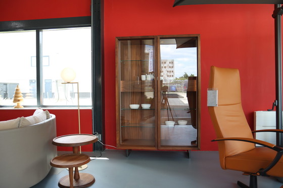 Image 1 of Vetrina Riva 1920 Vitrea