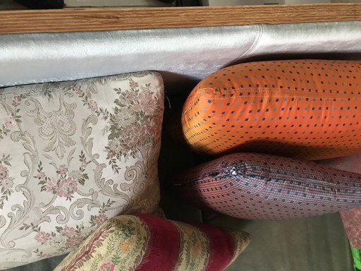 Piet Hein Eek crisis cushion bank