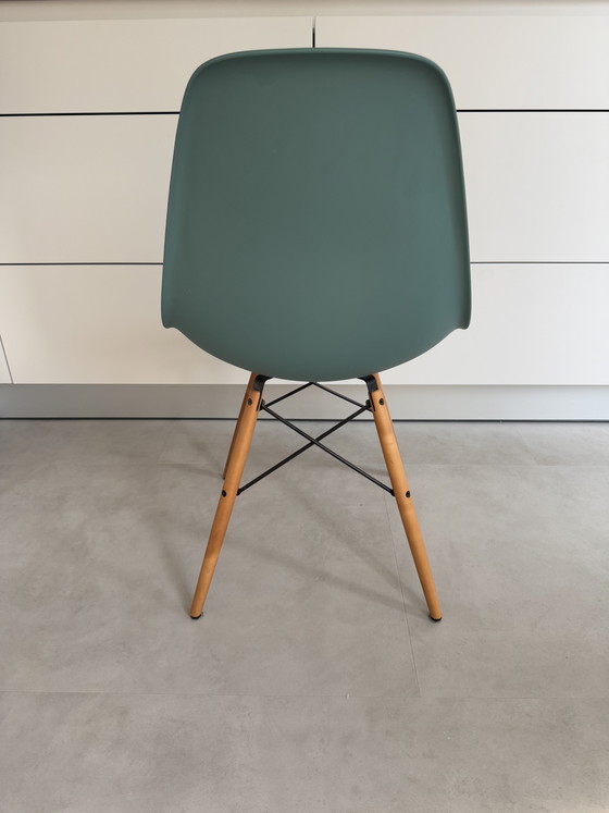Image 1 of Vitra Eames DSW Stuhl – Ocean / Maple Gold – exzellenter Zustand