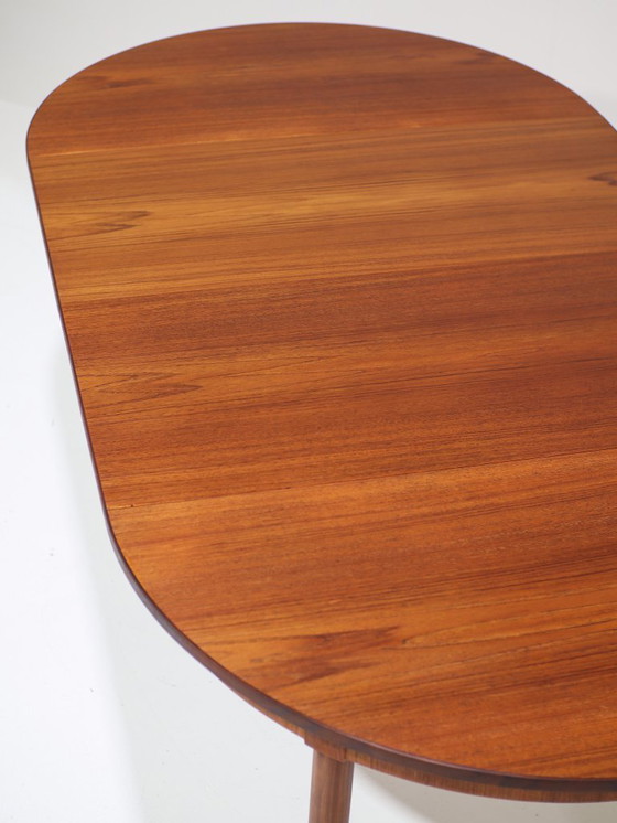 Image 1 of Uitschuifbare eettafel teak Deens vintage rond ovaal