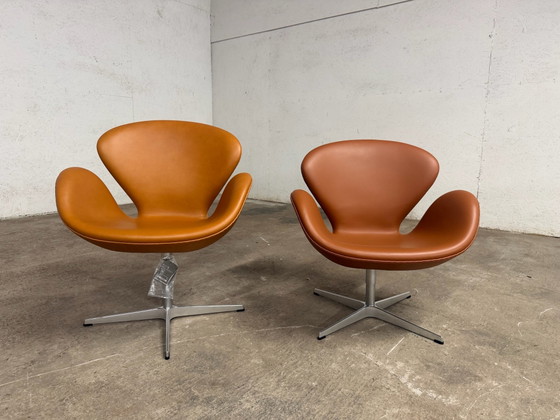 Fritz Hansen Swan chair Cognac leather from 2025!! MINT CONDITION!!, Armchairs, Orange (photo 14 of 15)