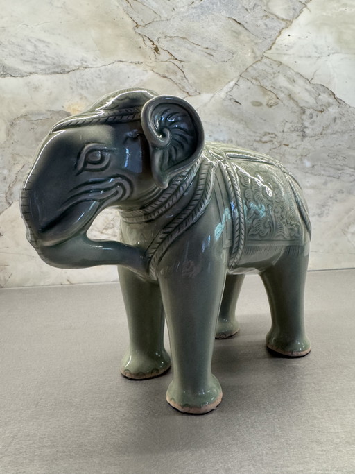 Elefante de cerámica celadón de Siam antiguo – decoratieve objecten, Ceramic