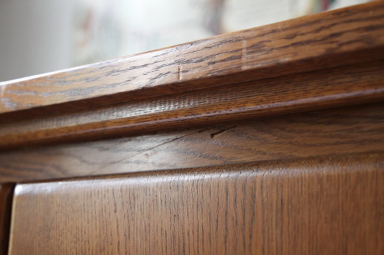 Meuble en chêne d'inspiration gothique belge, années 1960 – Buffets, Wood (photo 10 of 13)