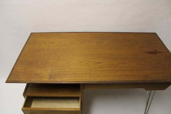 Image 1 of Escritorio de teca moderno de mediados de siglo: Louis Van Teeffelen para Wébé (década de 1950)