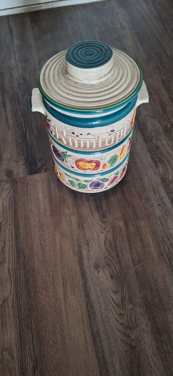 Image 1 of Pot à rhum en céramique