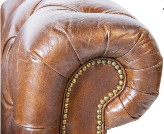 Image 1 of Divano Chesterfield in pelle