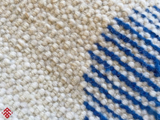 Tapis Marocain Ondulé Bleu Cobalt & Ivoire | Tapis Rayé Fait Main | Tapis Berbère en Laine - 180 x 270 cm (photo 5 of 6)