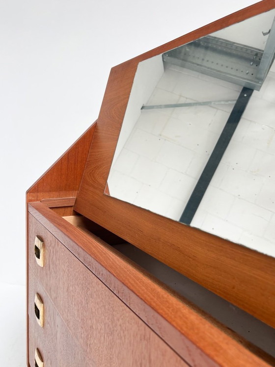 Image 1 of Charmanter dänischer Sekretär oder Schminktisch, 1960er Jahre