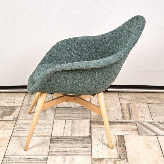Image 1 of Vintage Shell Lounge Chair van Miroslav Navratil, jaren 60, Tsjechoslowakije