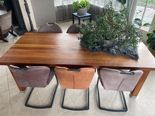 Jan des Bouvrie dining table