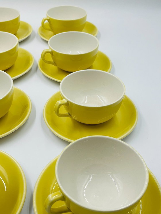 Image 1 of Set di 8 tazze e piattini vintage Boch Frères, gialli