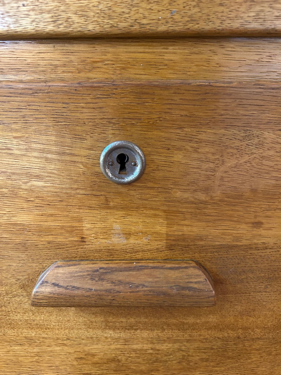 Image 1 of Muebles artesanales de roble macizo de 1950