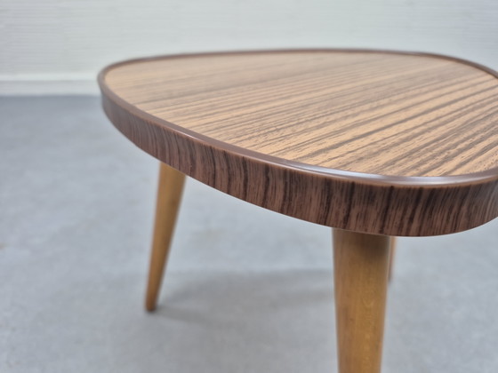 Vintage Plant Table with Formica Wood-Look Top. – Plastic (photo 6 of 6)