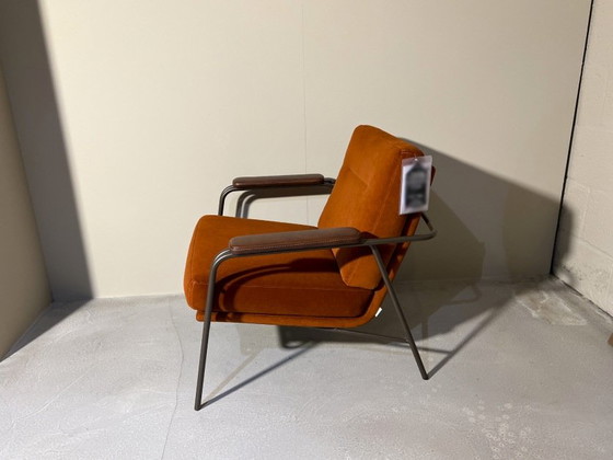 Image 1 of Tibbe armrest