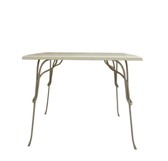 Image 1 of MESA DE VIÑEDO 90X90 BLANCA MAGIS