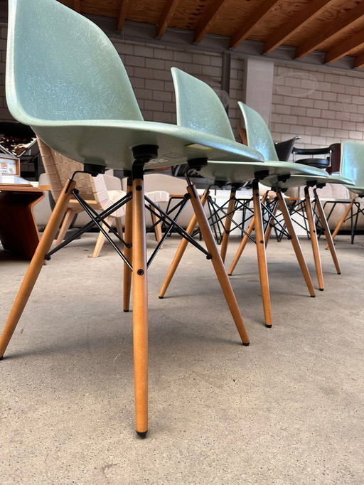 6x Vitra DSW fiberglas