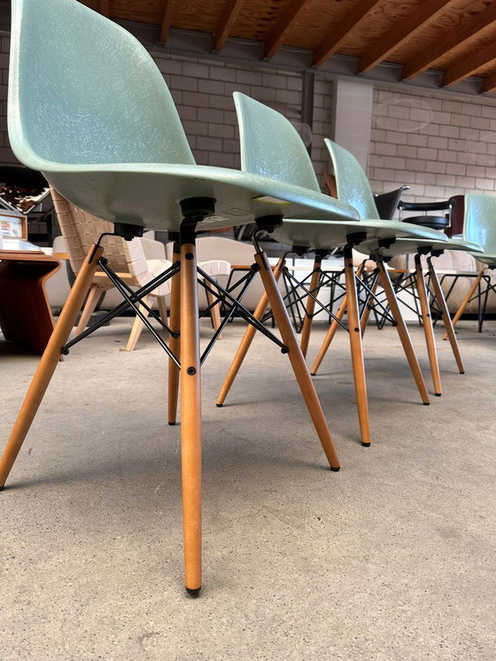 Image 1 of 6x Vitra DSW Fiberglas