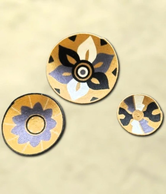 Image 1 of Zulu Wall Basket Trio – Ø30/25/17 cm – Hand-Woven Art from KwaZulu-Natal