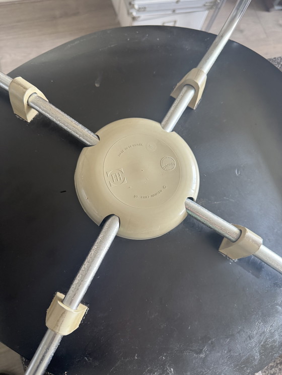 Image 1 of Arne Jacobson 8 Sillas mariposa negras