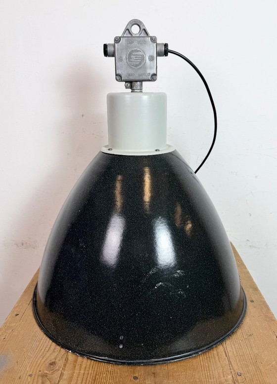 Image 1 of Große industrielle Emaille-Fabrik-Hängeleuchte von Elektrosvit, 1960er Jahre