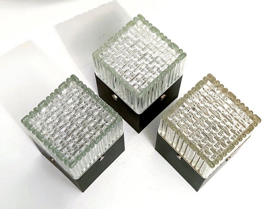 Plafonniers Forme Cubique Années 60 – Metal (photo 7 of 24)