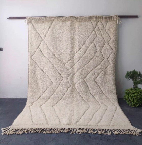 Image 1 of Large Beni Ouarain Ecru Carpet, Geometric Patterns in Chevron - 300x200cm