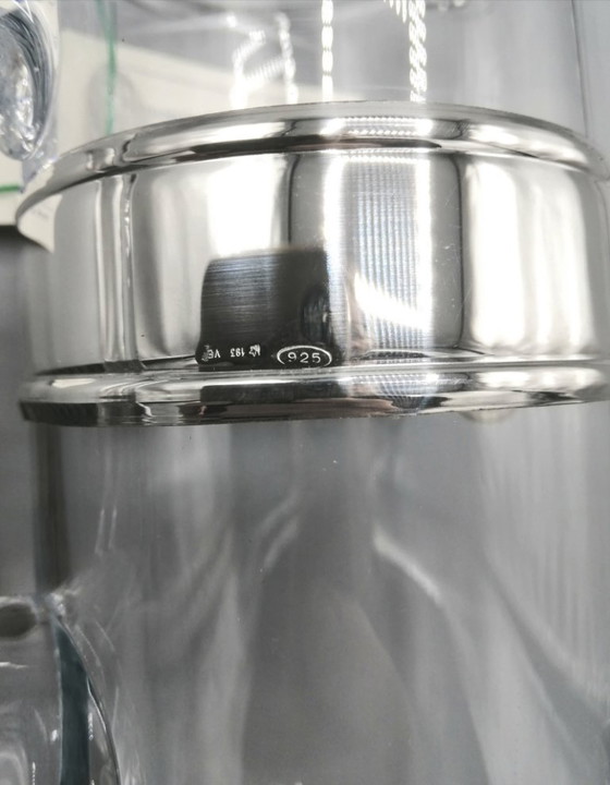 Image 1 of Karaf van geblazen glas met een band van 925 zilver.