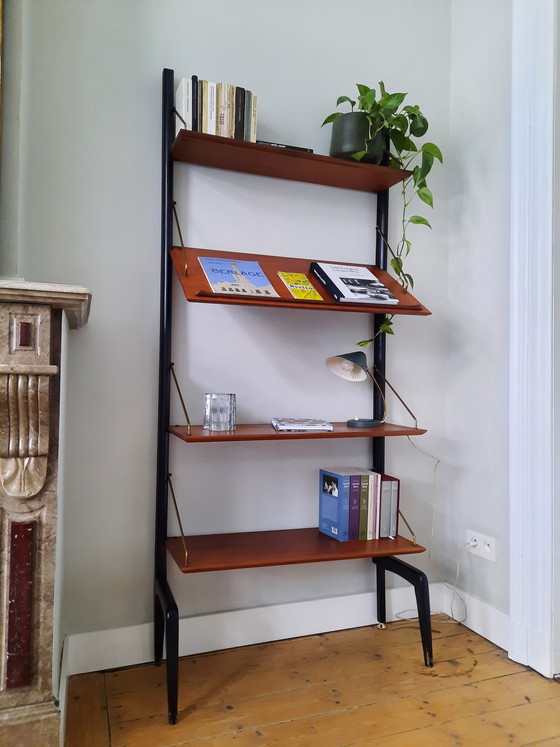 Image 1 of Parete attrezzata Louis van Teeffelen, anni '50