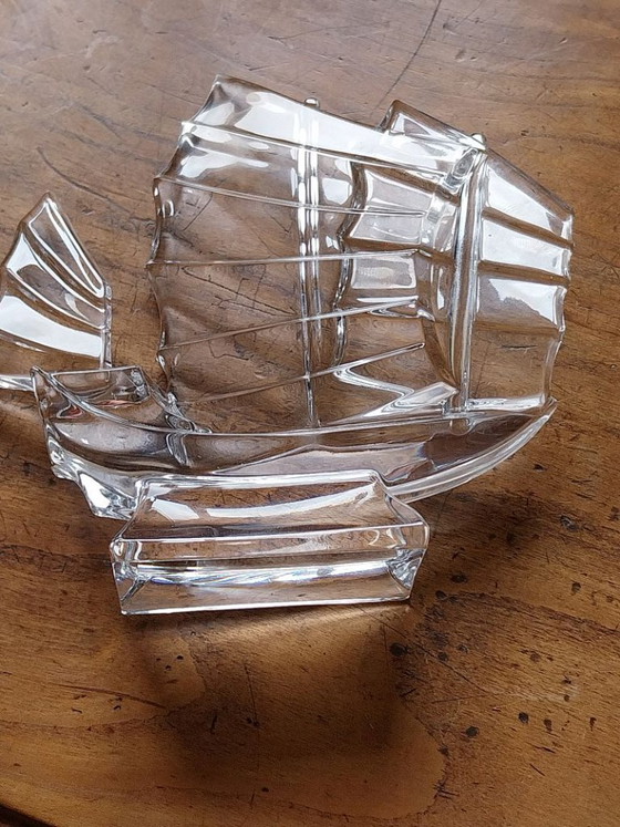 Image 1 of Barca a vela vintage in vetro