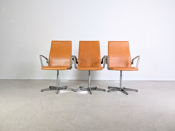 Image 1 of Original 3-piece set of Fritz Hansen Oxford Arne Jacobsen office chairs