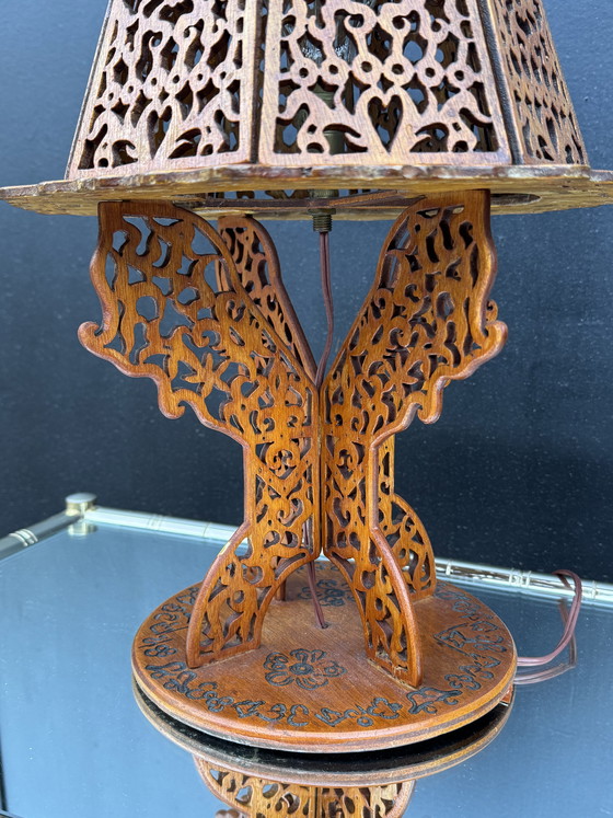 Image 1 of Lampe bois ajouré style exotique années 60