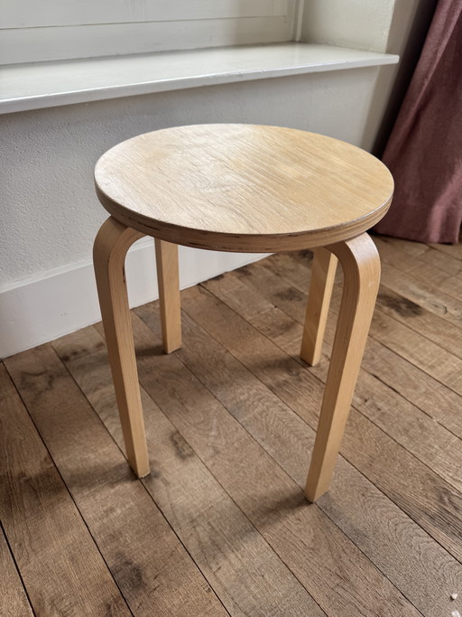 Tabouret IKEA Frosta | Design en bois | Table d'appoint | Style scandinave