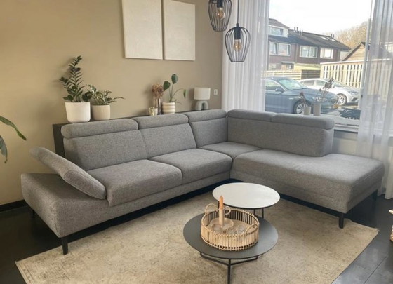 Image 1 of Divano angolare Montel con pouf grigio