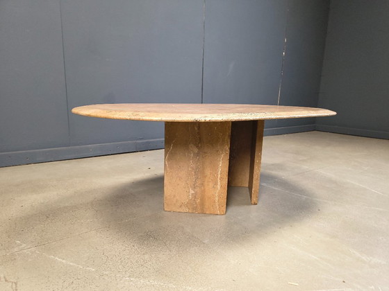 Image 1 of Table basse ovale vintage en travertin, années 1970