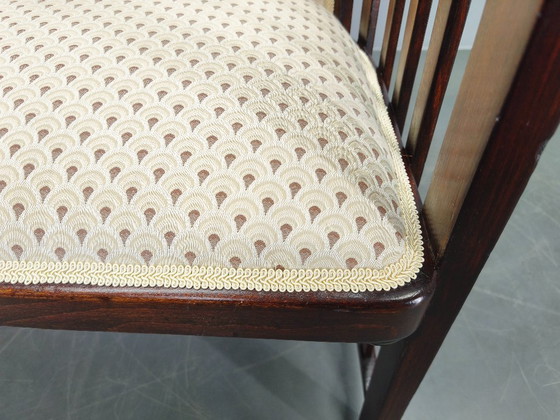 Image 1 of Toegeschreven aan Josef Hoffmann: Beukenhouten sofa, Weense Secession, jaren 1920