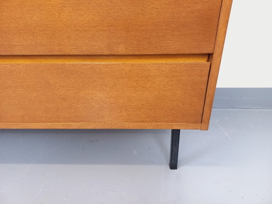 Image 1 of Klein vintage Scandinavisch modernistisch dressoir in licht eikenhout en metaal uit de jaren 60
