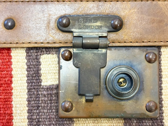 Image 1 of Kelim-Design-Couchtisch Bondstreet London