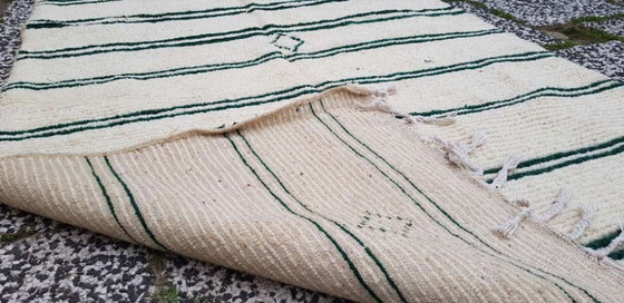 Image 1 of Hand-knotted Berber wool rug 276x156cm