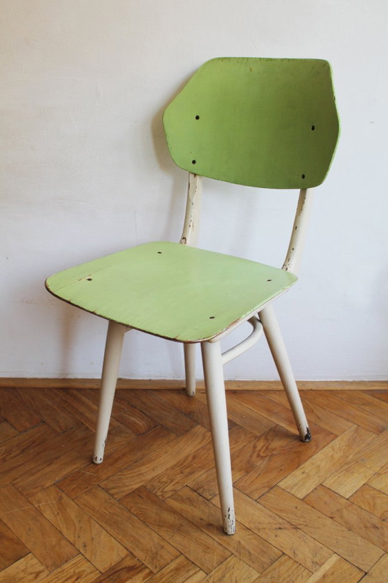 Set di 6 sedie da pranzo TON | Finitura originale color pastello | 1964 – Wood (photo 22 of 46)