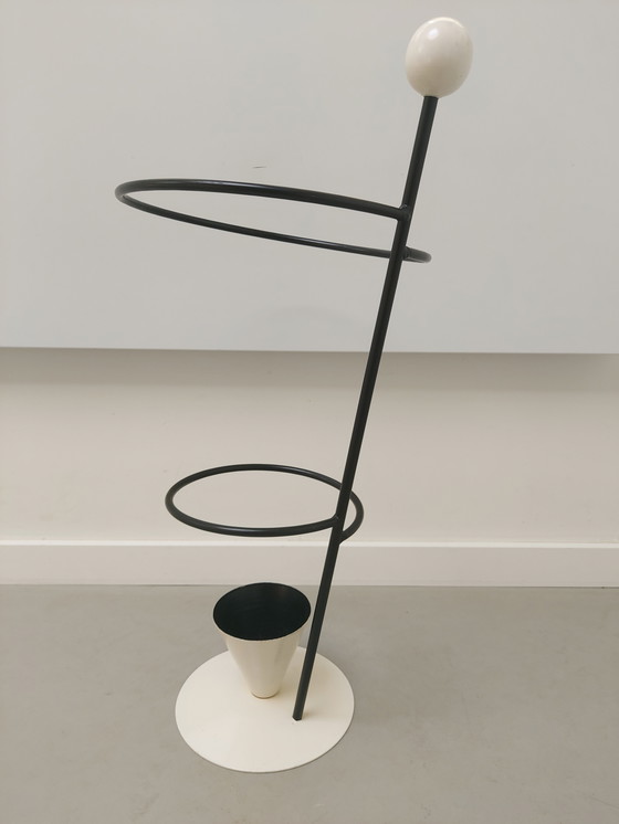 Image 1 of Postmoderne Regenschirmhalterung