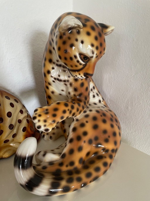 Figura girata – decoratieve objecten, Ceramic