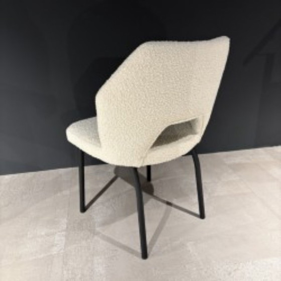 Image 1 of Timeless/Bloom Eettafel + 6 eetkamerstoelen