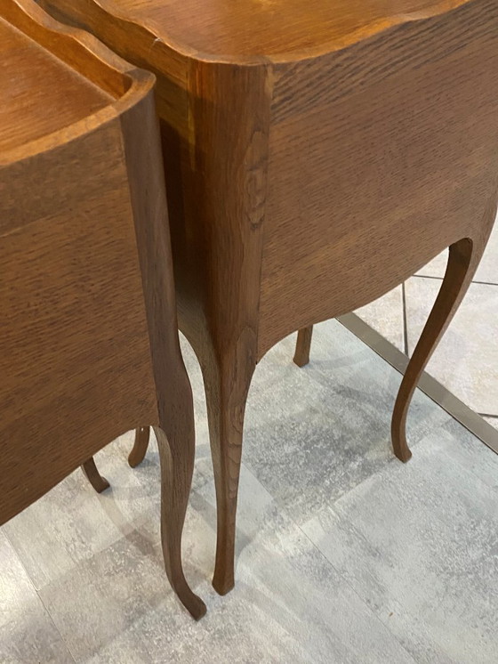 Image 1 of Paar nachtkastjes met lades en nis, Lodewijk XV-stijl