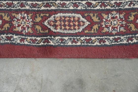 Image 1 of Wunderschöner Teppich mit überwiegend roten Farben und ansprechenden Mustern, 230 x 170 cm