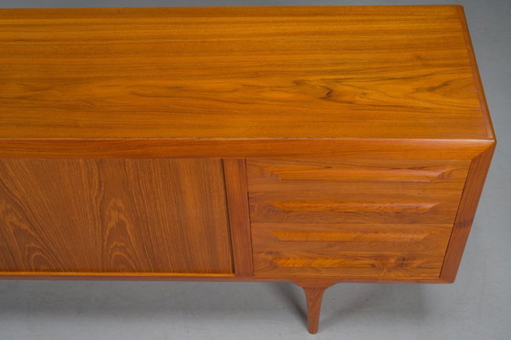 Image 1 of Buffet en teck par Ib Kofod-Larsen pour Faarup Møbelfabrik, 1960s