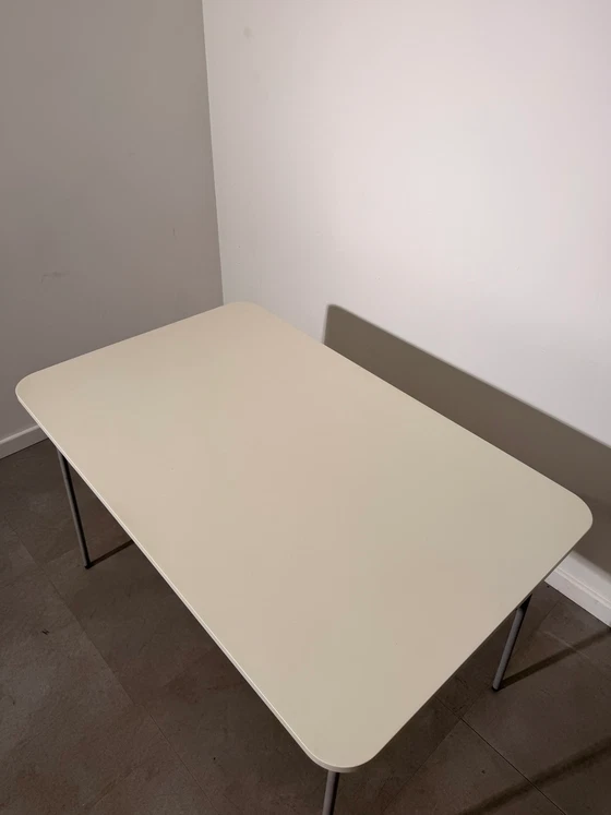 Image 1 of Table Magis Centomila Tavolo par James Irvine – Table de salle à manger/bureau blanche