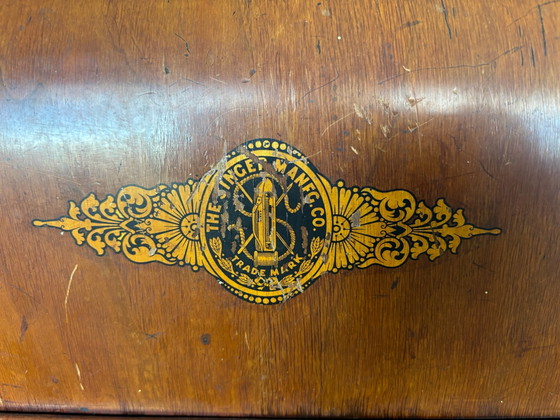 Singer 128K originale del 1920 – Clydebank, Scozia – Oggetti decorativi, Legno, Metallo (photo 8 of 15)